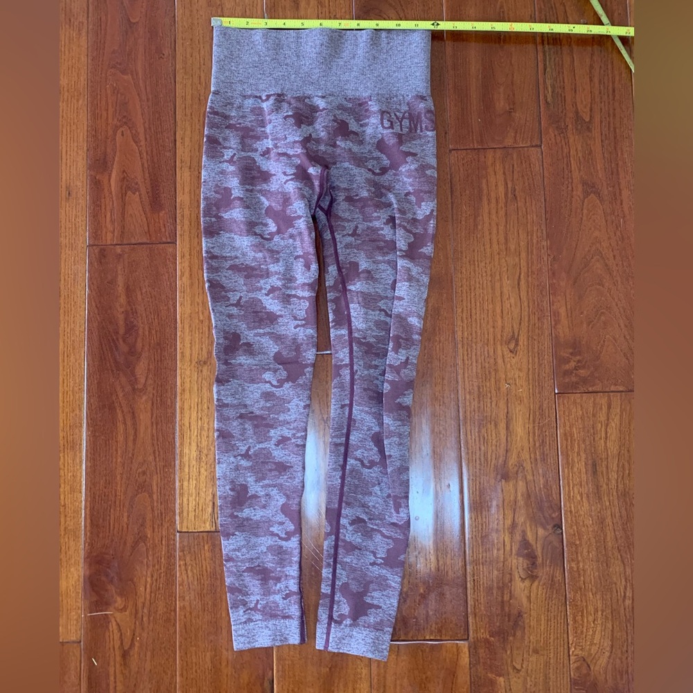 Gymshark Adapt Leggings Women's Size XS/S Seamless Camo Scrunch Butt Burgundy